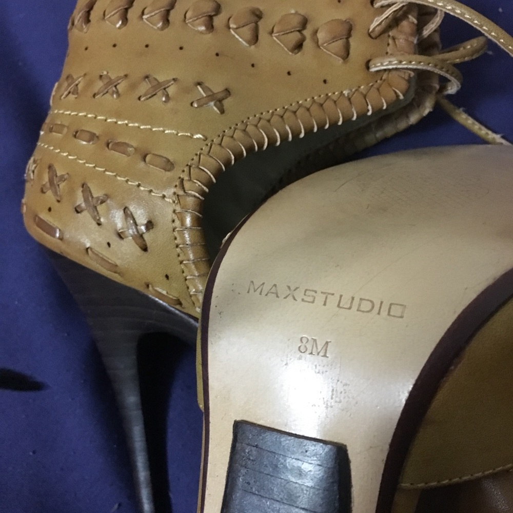 Sandals - Picture 4 of 4